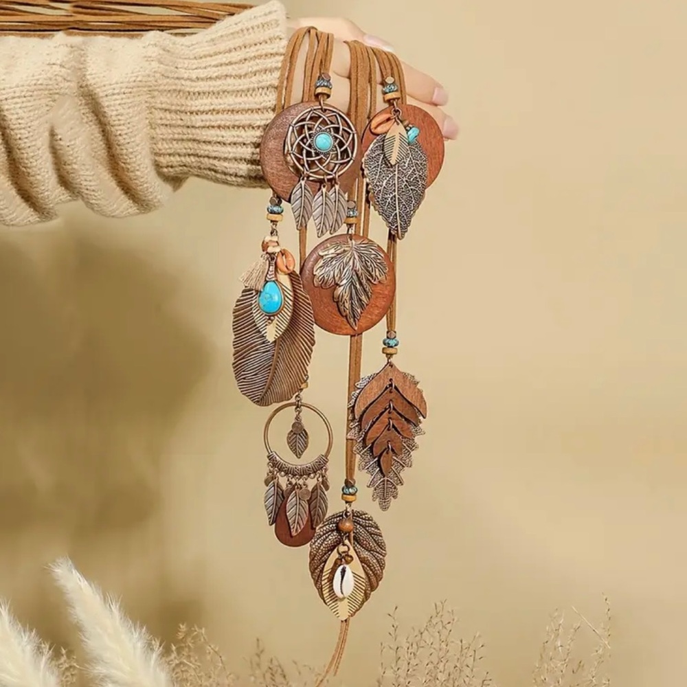 Elegant Brown Leaf Multi-Layer Pendant Necklace - Picture 5 of 7
